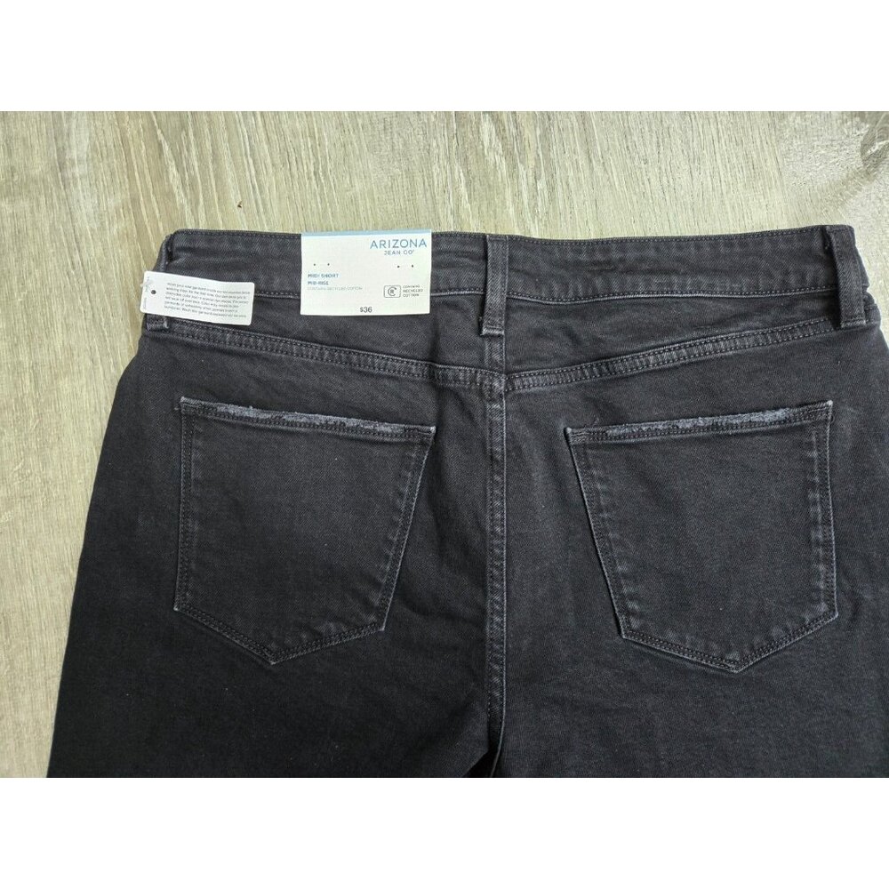 Arizona jean co midi short mid rise black record. Size 13 - Picture 7 of 8